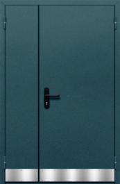 Фото двери «Полуторная с отбойником №33» в Бронницам